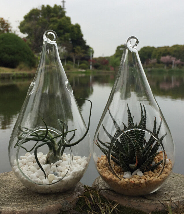 4 Pack of Hanging Clear Glass Tealight Candle Holder Tear Drop Pear Shape - 12cm